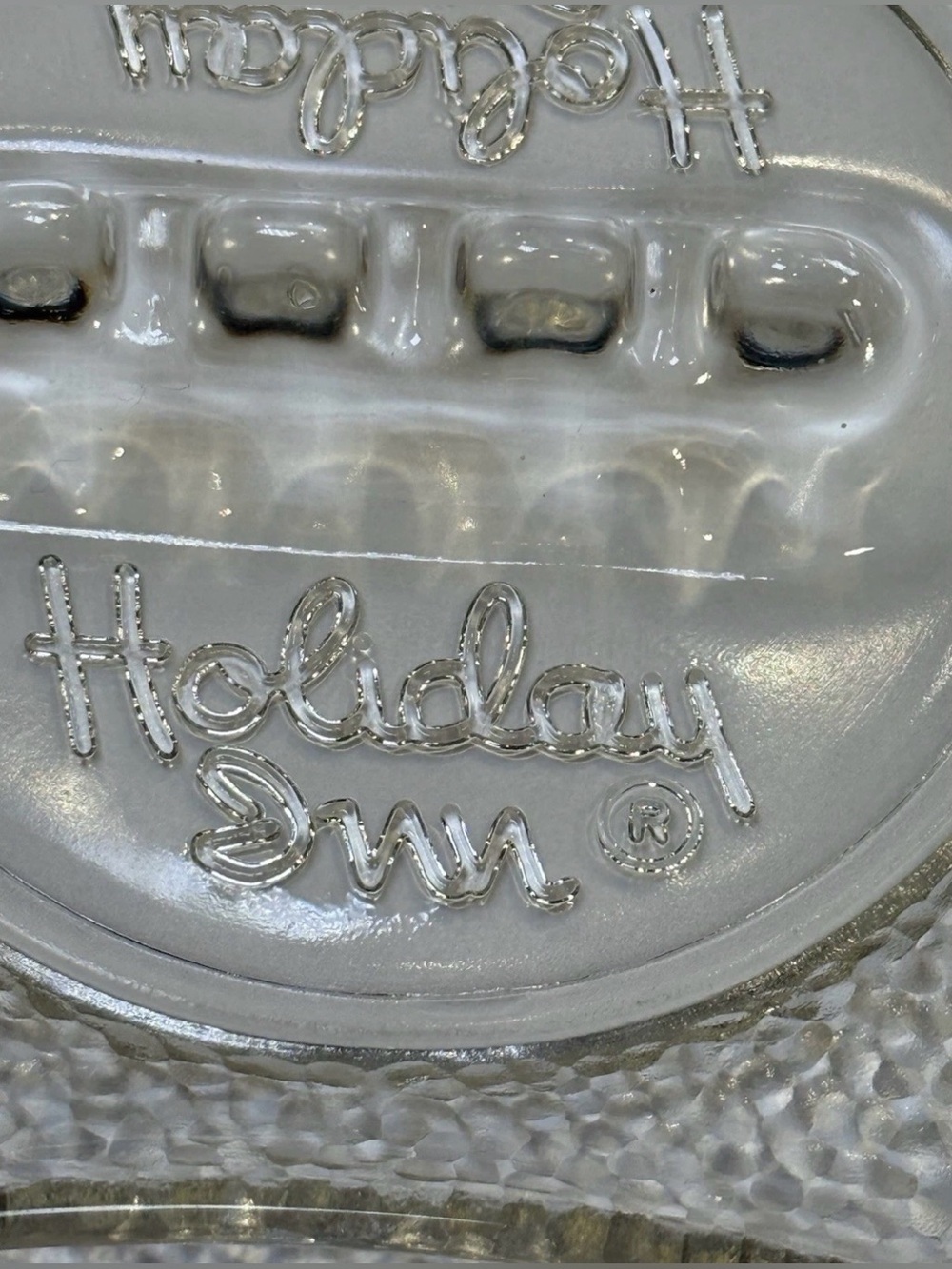 Vintage HOLIDAY INN Ashtray Hotel Advertising Embossed Letters Pebble Sides 70's - Picture 6 of 7